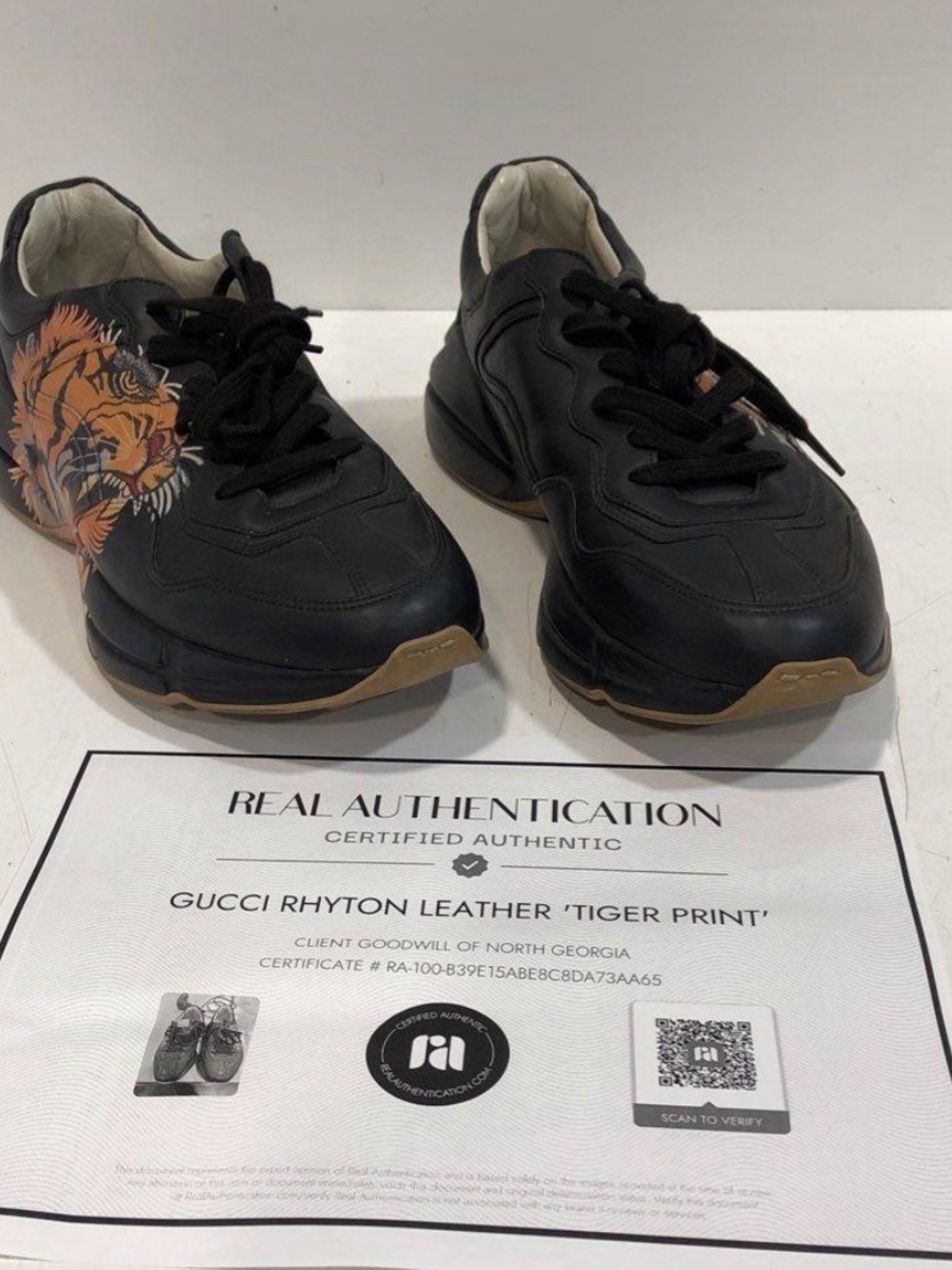 Gucci Rython Black Leather Sneakers with Tiger Motif Size 11